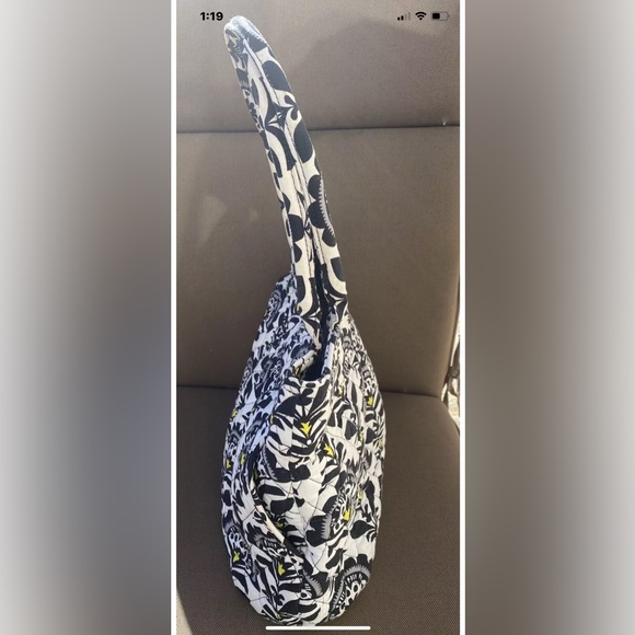 Vera Bradley Pleated Shoulder Bag Fanfare Signature Black White Yellow - Picture 3 of 14